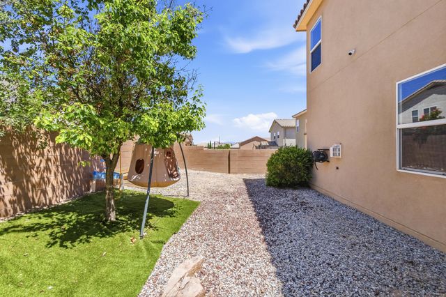 7010 Wrangell Loop NE, Rio Rancho, NM 87144