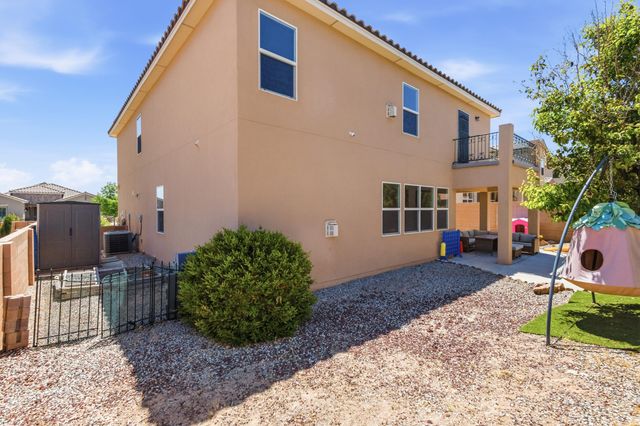 7010 Wrangell Loop NE, Rio Rancho, NM 87144