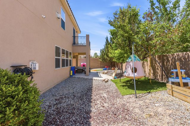 7010 Wrangell Loop NE, Rio Rancho, NM 87144