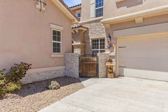 7010 Wrangell Loop NE, Rio Rancho, NM 87144