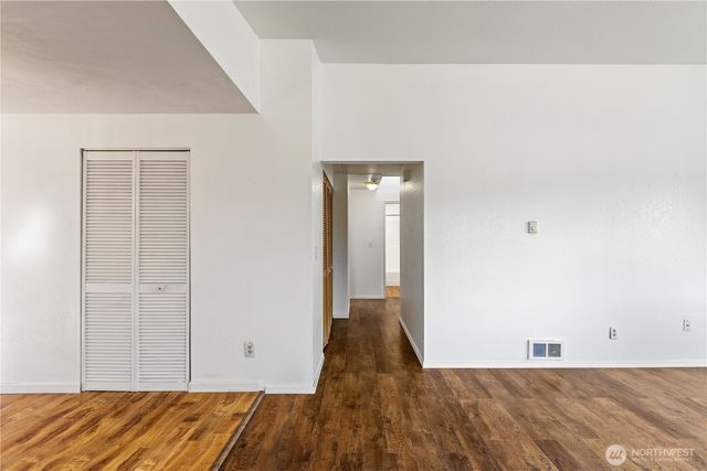 727 Salzburg Lane SE, Olympia, WA 98513