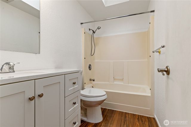 727 Salzburg Lane SE, Olympia, WA 98513