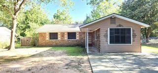 1917 Stuart Avenue, Ocean Springs, MS 39564