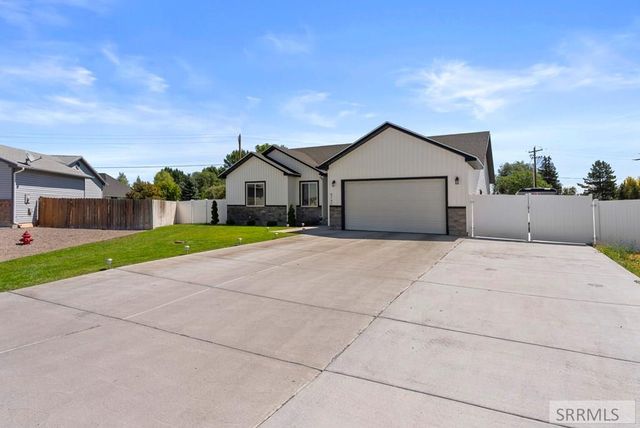 9740 N Jessie Avenue, Idaho Falls, ID 83401