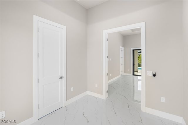 2100 SW 26th ST, Cape Coral, FL 33914