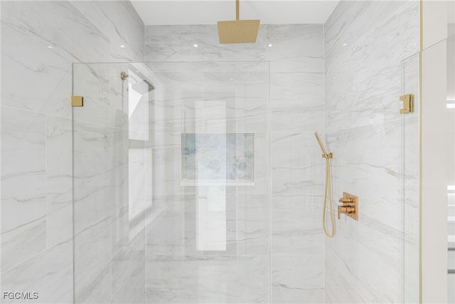 2100 SW 26th ST, Cape Coral, FL 33914