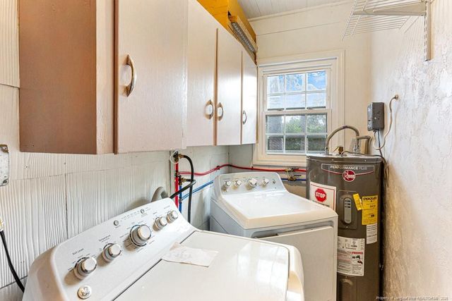 128 John Street, Fayetteville, NC 28305