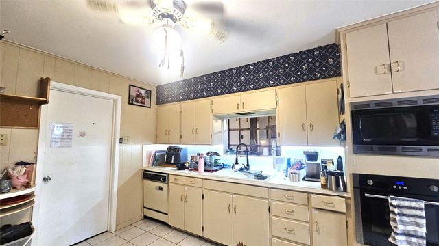 425 Mimosa Drive, Denton, TX 76201