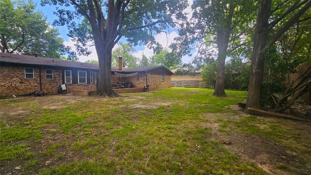 425 Mimosa Drive, Denton, TX 76201