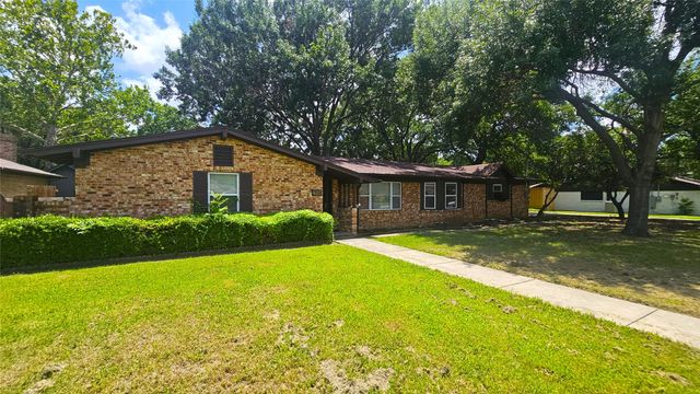 425 Mimosa Drive, Denton, TX 76201