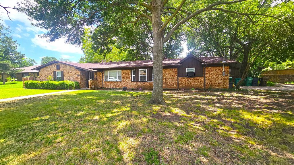 425 Mimosa Drive, Denton, TX 76201