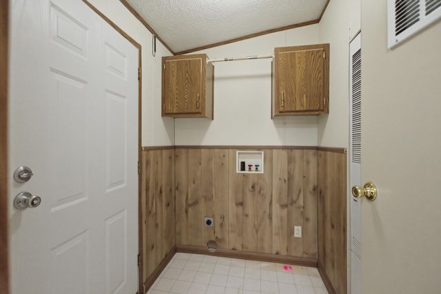 28 Valencia Drive, Los Lunas, NM 87031