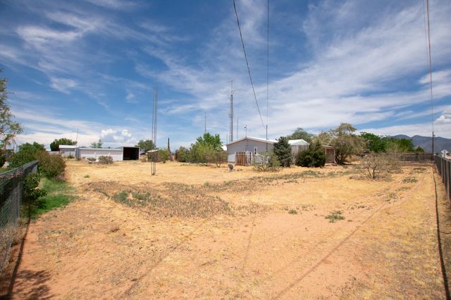 28 Valencia Drive, Los Lunas, NM 87031