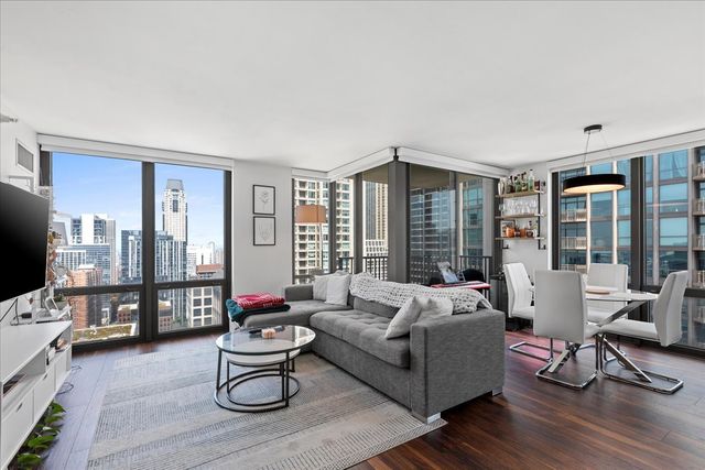 2 E Erie Street 3612, Chicago, IL 60611