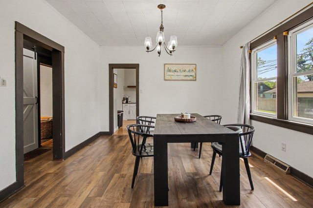 406 Henry Street, La Porte, IN 46350