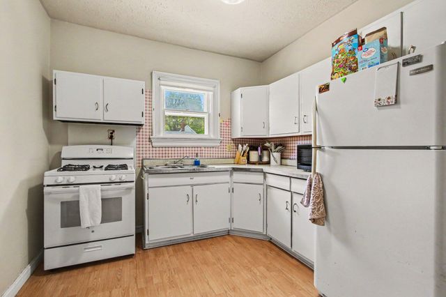 406 Henry Street, La Porte, IN 46350