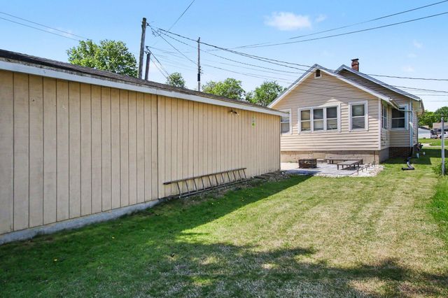406 Henry Street, La Porte, IN 46350