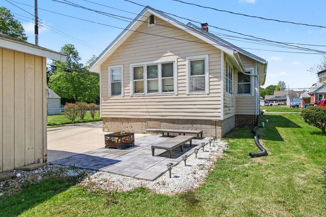 406 Henry Street, La Porte, IN 46350