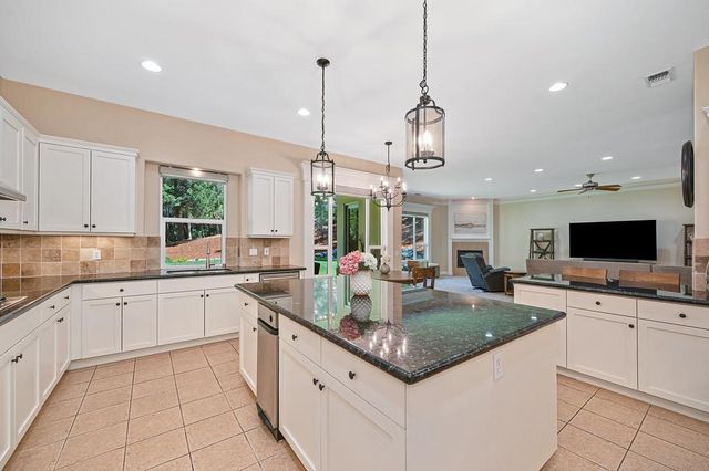 5180 Bella Vista Cir, Foresthill, CA 95631