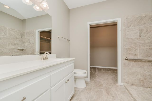 469 Roundhouse Street, Shakopee, MN 55379