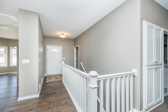 469 Roundhouse Street, Shakopee, MN 55379