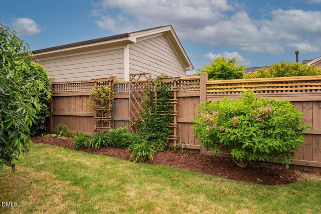 109 Old Piedmont Circle, Chapel Hill, NC 27516