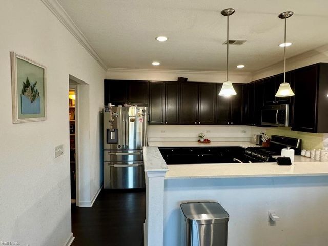 4080 Trenwith LN, Virginia Beach, VA 23456