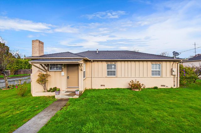 2533 Garland Street, Eureka, CA 95501
