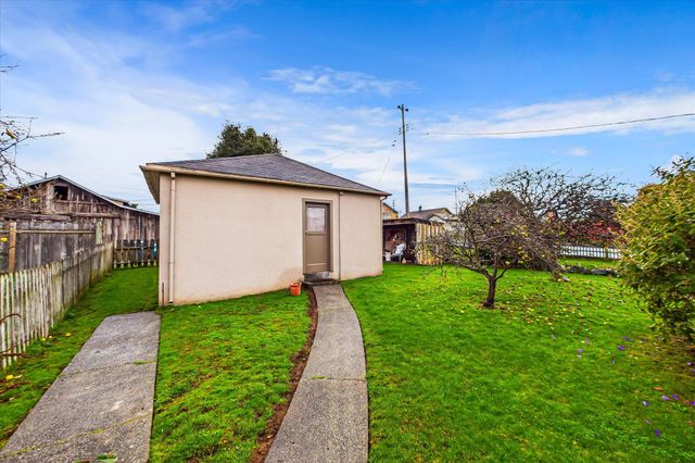 2533 Garland Street, Eureka, CA 95501
