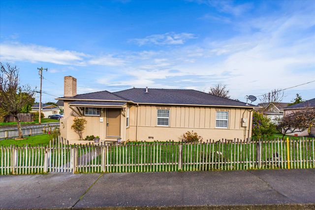 2533 Garland Street, Eureka, CA 95501