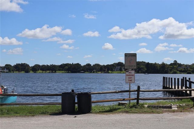 412 W LAKE SUMMIT DRIVE, Winter Haven, FL 33884