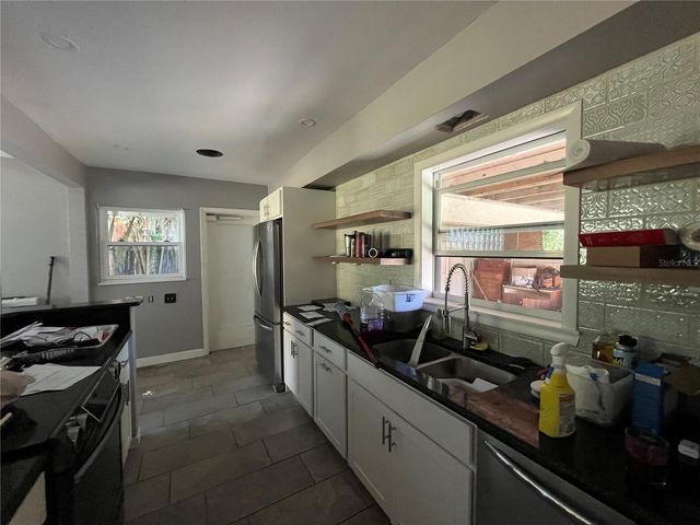 412 W LAKE SUMMIT DRIVE, Winter Haven, FL 33884