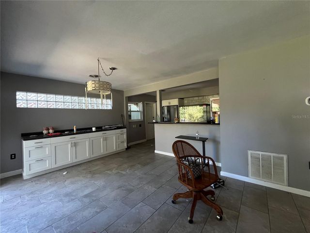 412 W LAKE SUMMIT DRIVE, Winter Haven, FL 33884