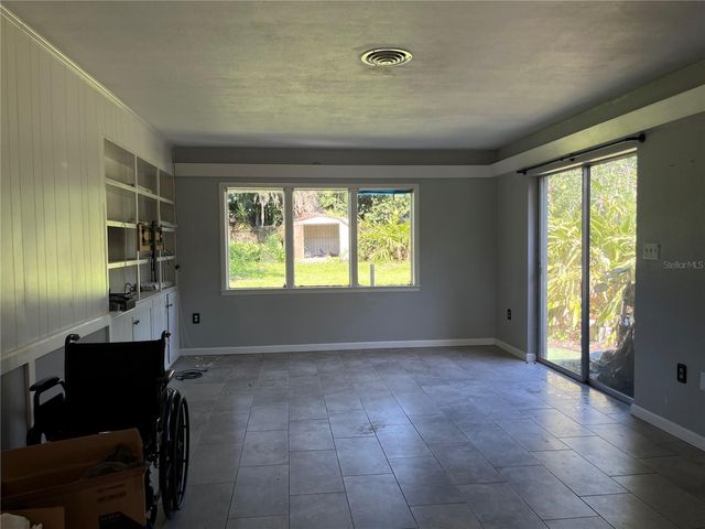 412 W LAKE SUMMIT DRIVE, Winter Haven, FL 33884