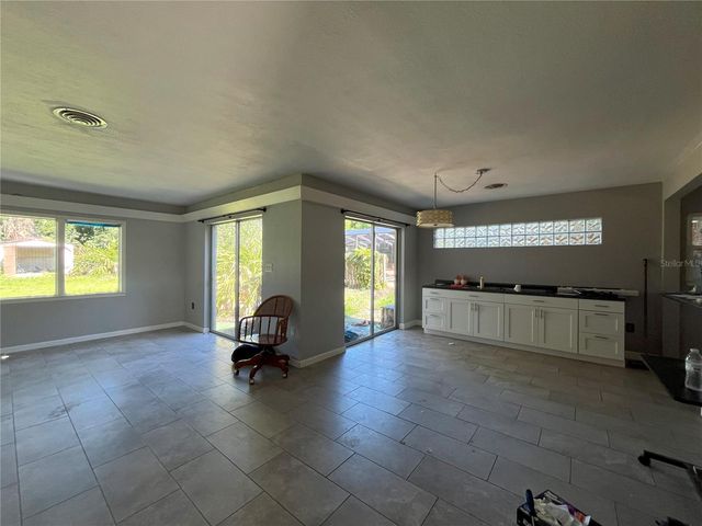 412 W LAKE SUMMIT DRIVE, Winter Haven, FL 33884