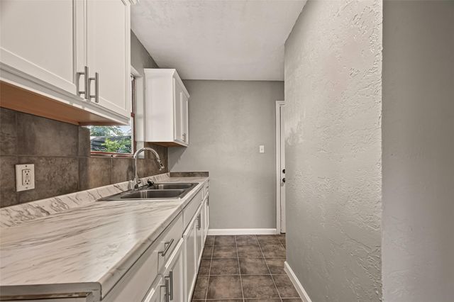 1089 Conklin Street, Houston, TX 77088