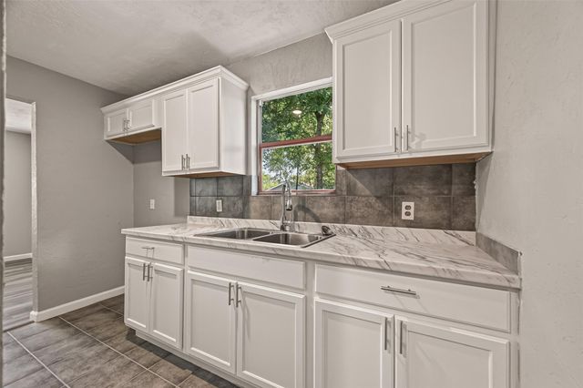 1089 Conklin Street, Houston, TX 77088