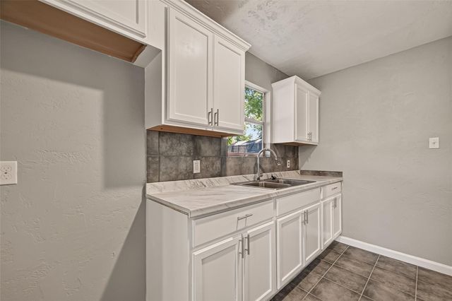 1089 Conklin Street, Houston, TX 77088