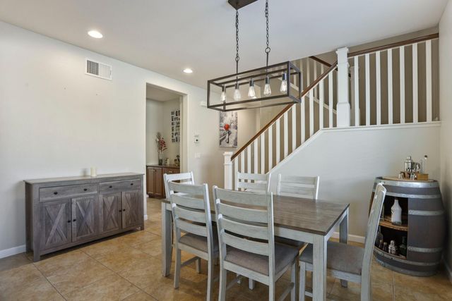 1047 Lindo Ct, Manteca, CA 95337