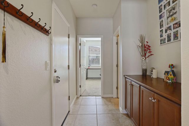 1047 Lindo Ct, Manteca, CA 95337