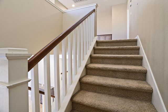 1047 Lindo Ct, Manteca, CA 95337