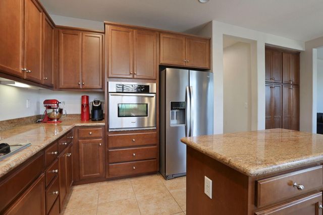 1047 Lindo Ct, Manteca, CA 95337