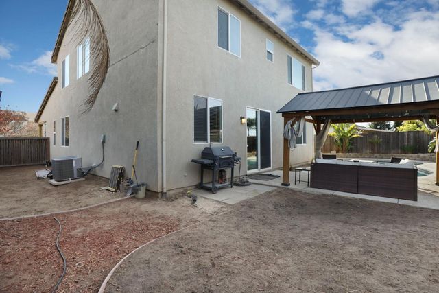 1047 Lindo Ct, Manteca, CA 95337