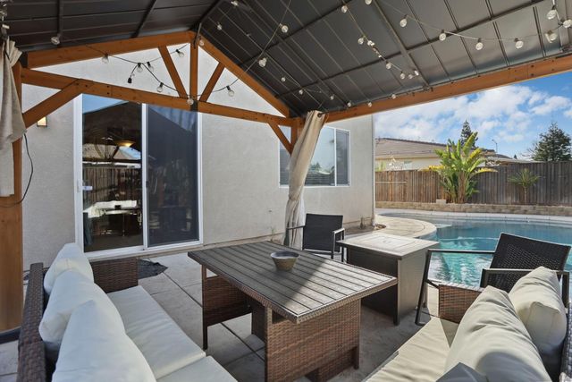 1047 Lindo Ct, Manteca, CA 95337