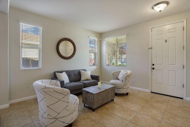 1047 Lindo Ct, Manteca, CA 95337