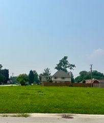 000 Ridgewood Avenue, Bensenville, IL 60106