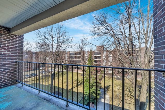 66 Main St 47A, Stoneham, MA 02180