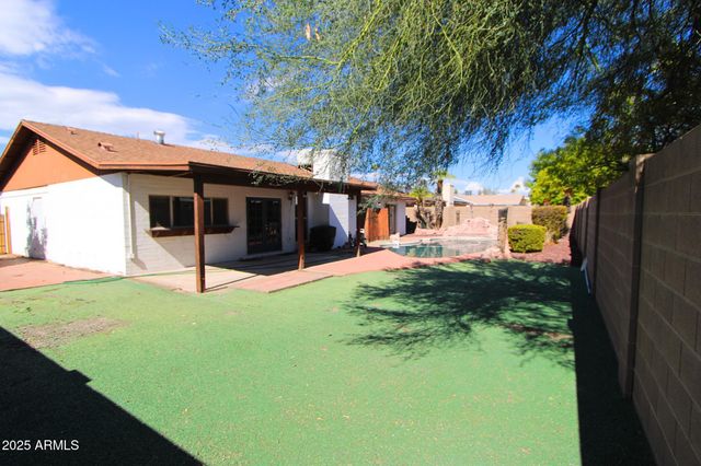 621 W LOS LAGOS VISTA Avenue, Mesa, AZ 85210
