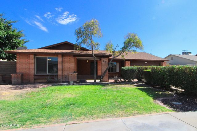 621 W LOS LAGOS VISTA Avenue, Mesa, AZ 85210