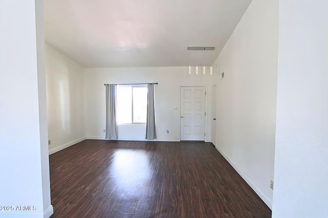 621 W LOS LAGOS VISTA Avenue, Mesa, AZ 85210